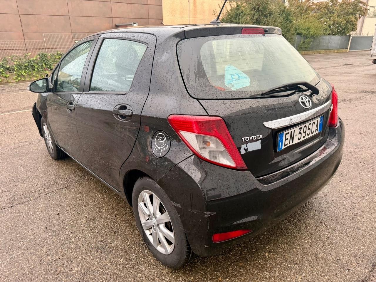 Toyota Yaris 1.4 D-4D incidentata motore funzionante