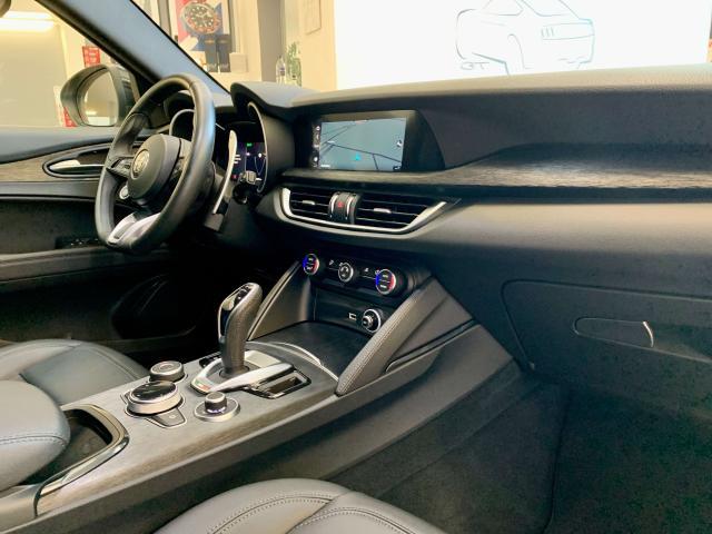 Alfa Romeo Stelvio Stelvio 2023 2.0 T Sprint Q4 280cv auto - 25.790km