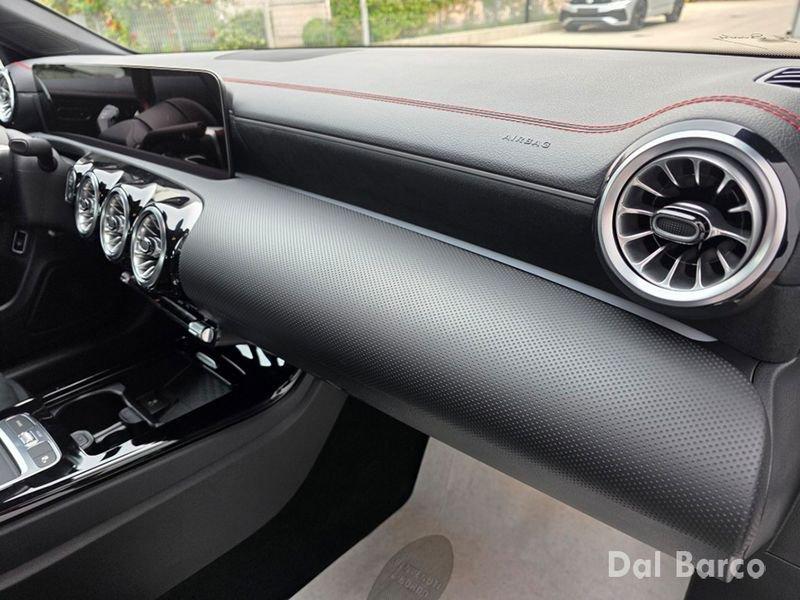 Mercedes-Benz CLA CLA 200 d Automatic Shooting Brake AMG Line Premium