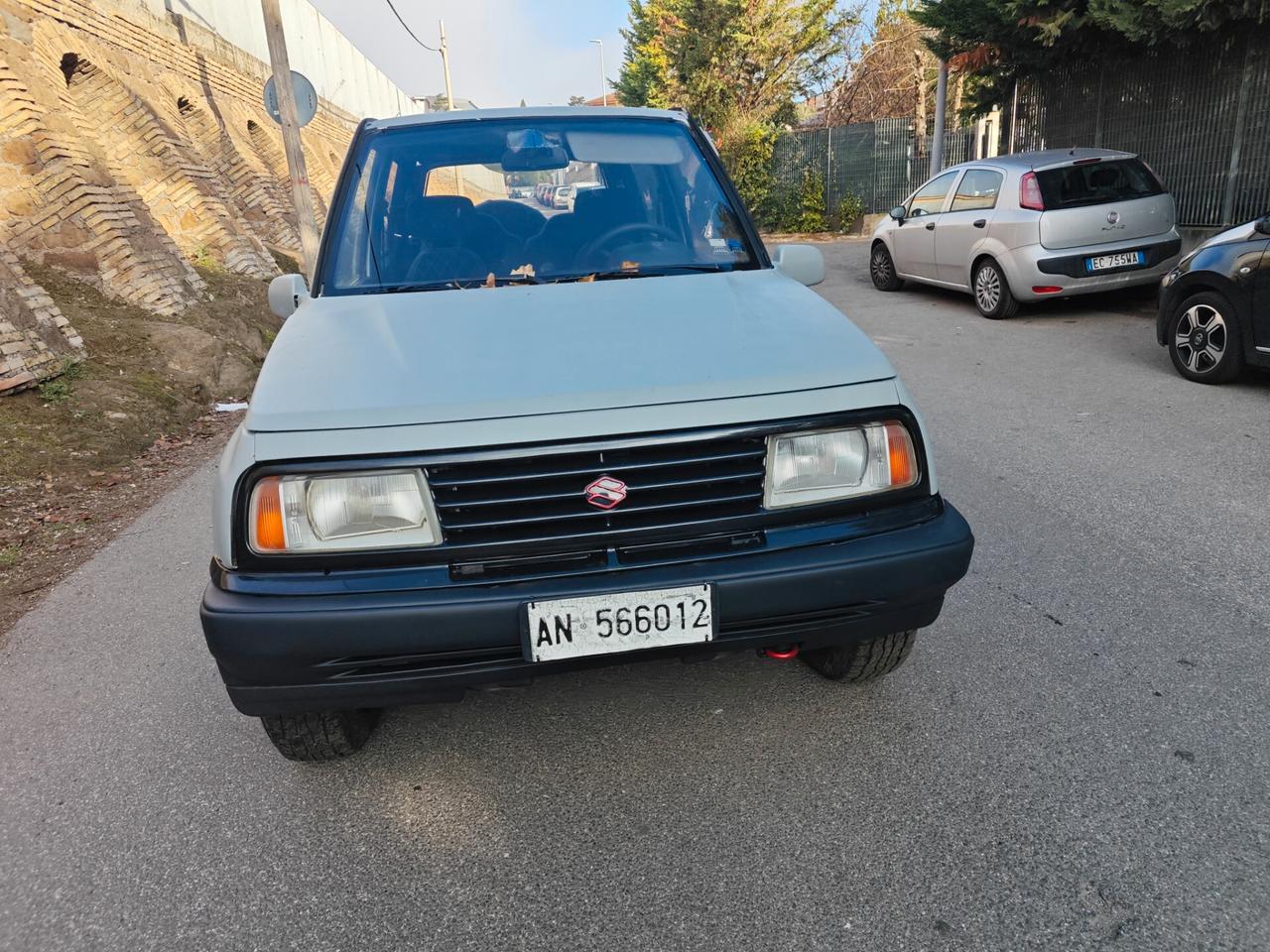 Suzuki Vitara 1.6 JLX GPL