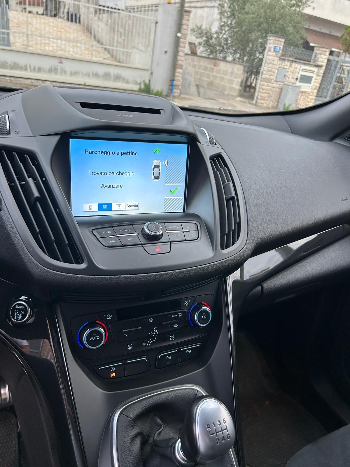 Ford Kuga 1.5 TDCI 120 CV ST-Line-2018