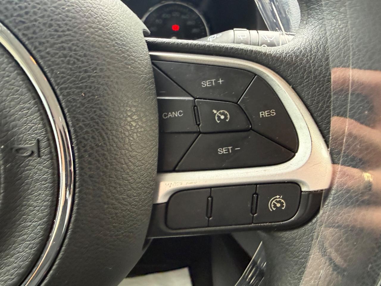 Jeep Renegade -1.0 Benzina 120 cv - Neopatentati