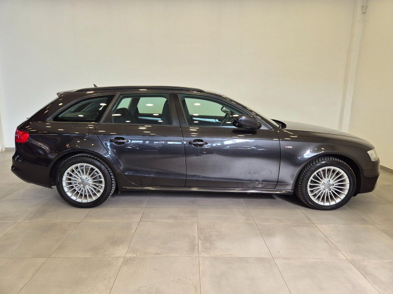 Audi A4 Avant 2.0 tdi S-Line 150cv multitronic - Cruise/Lim - Sens. Post.