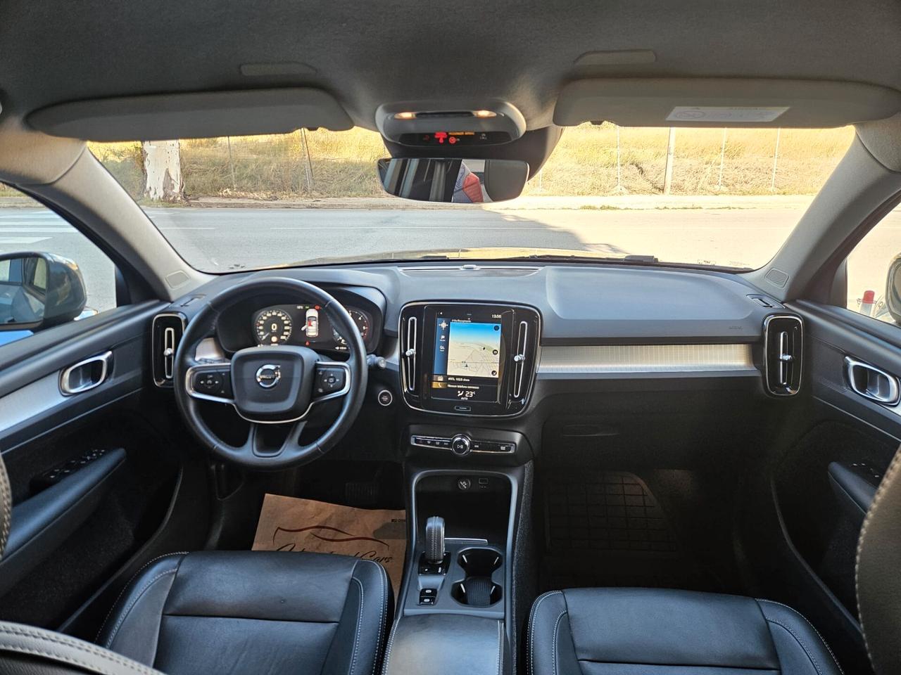 Volvo XC40 2.0 d3 Momentum geartronic N1