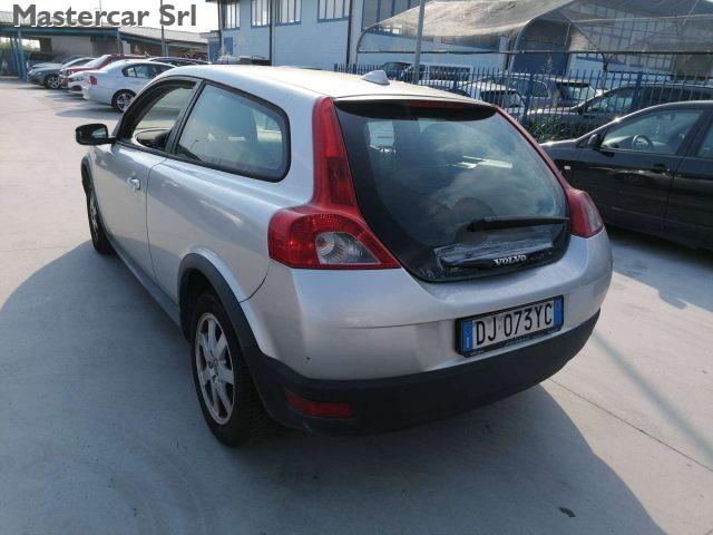 VOLVO C30 C30 1.6d Momentum - DJ073YC