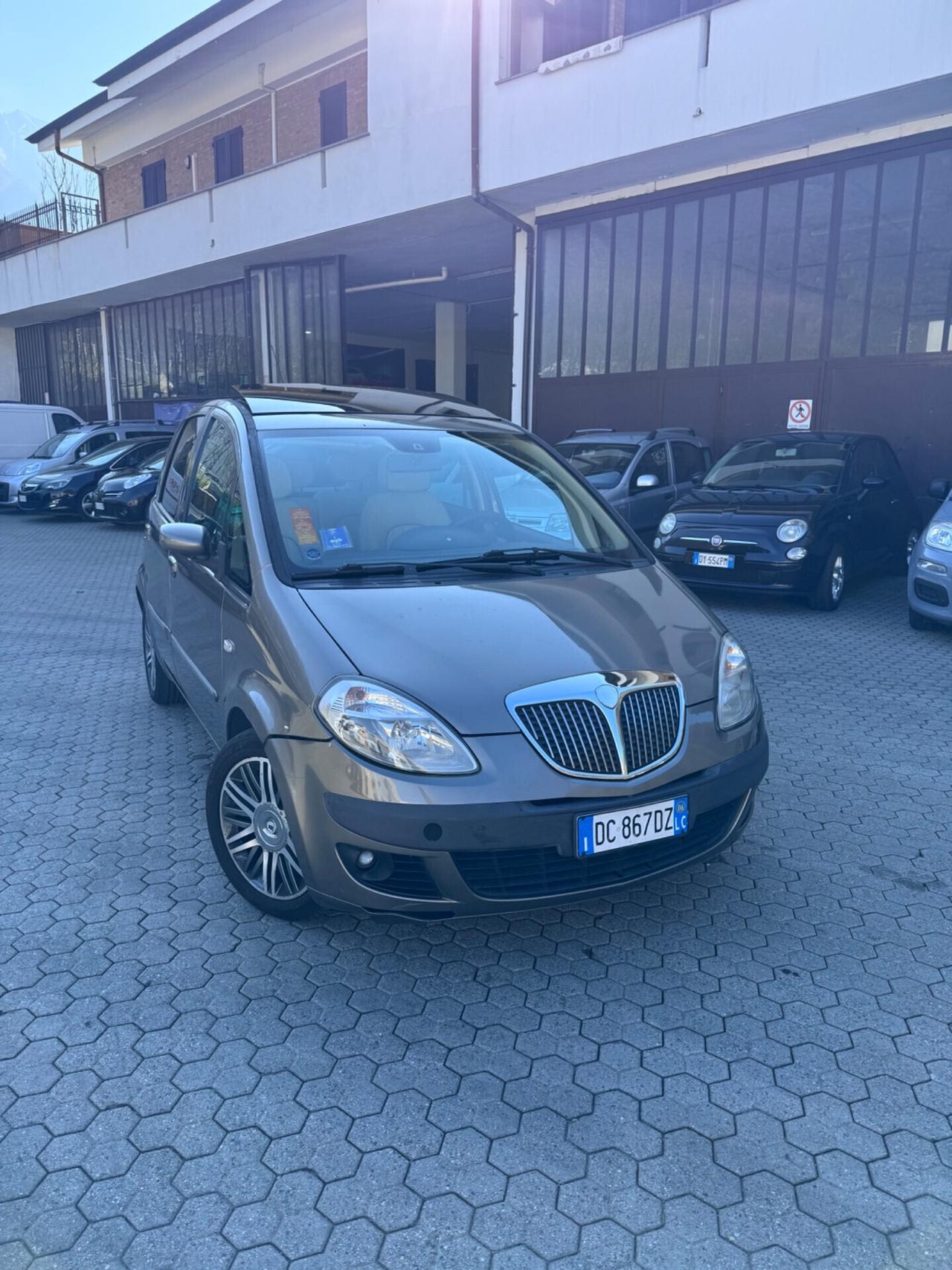 Lancia MUSA 1.4 16V Platino Plus