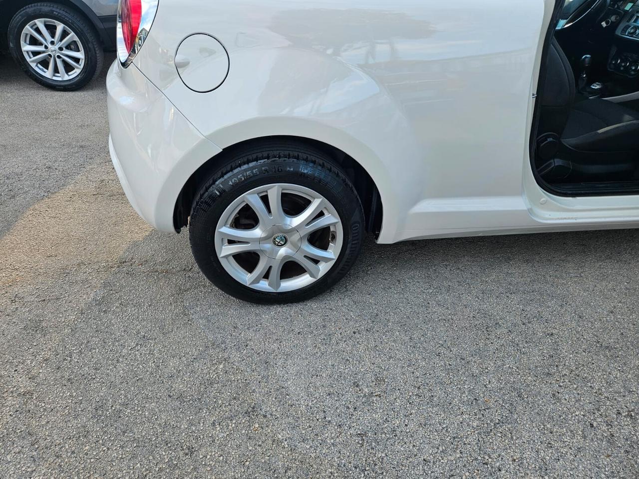 Alfa Romeo MiTo 1.3 JTDm Distinctive 2011