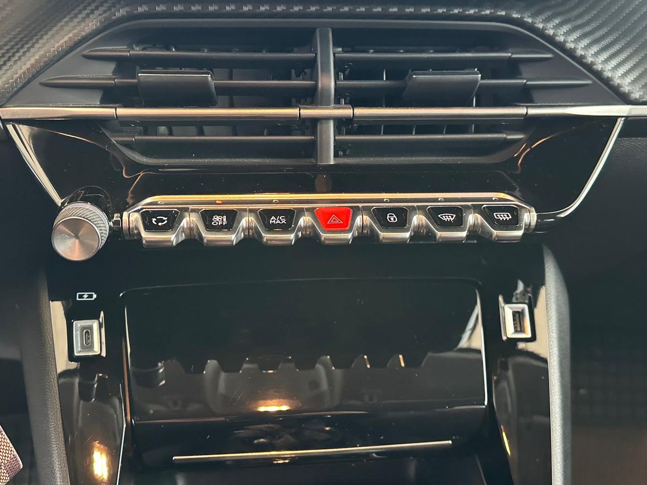 Peugeot 208 Allure Pack 1.2 PureTech 100 #7911