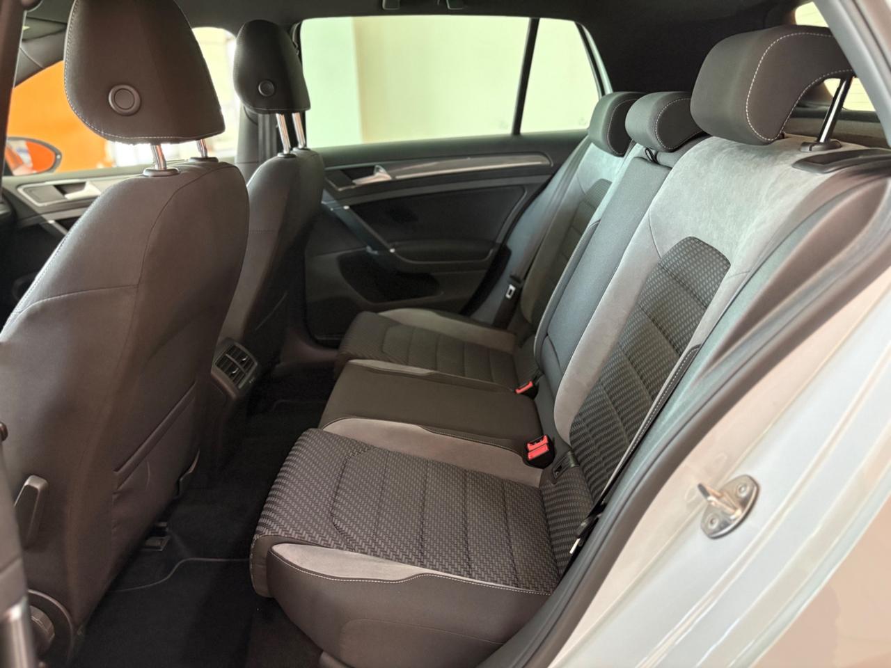 Volkswagen Golf 1.5 TSI ACT DSG R LINE PERMUTE FINANZIAMENTI
