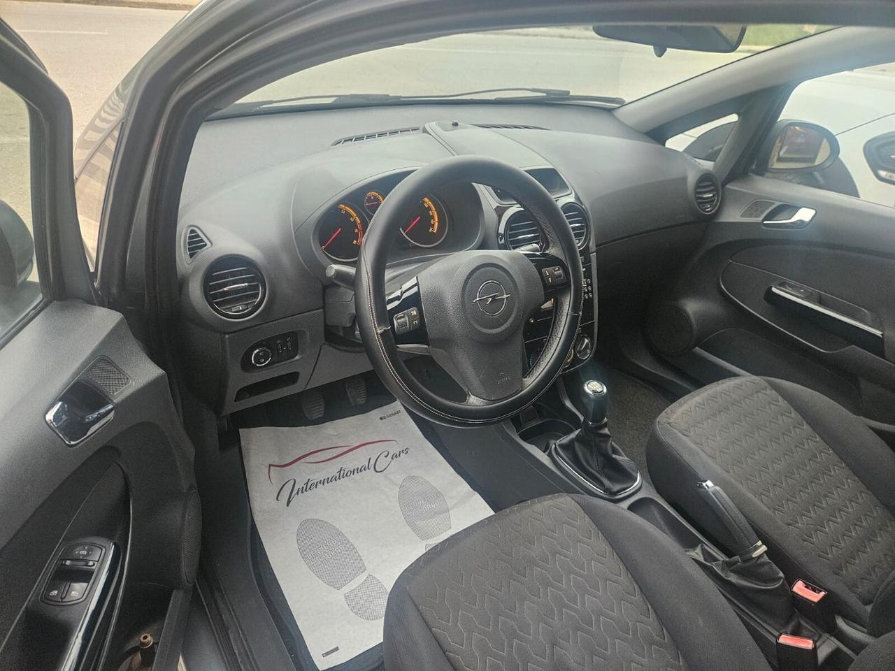 Opel Corsa 5P COSMO 1.2 BENZ. GPL