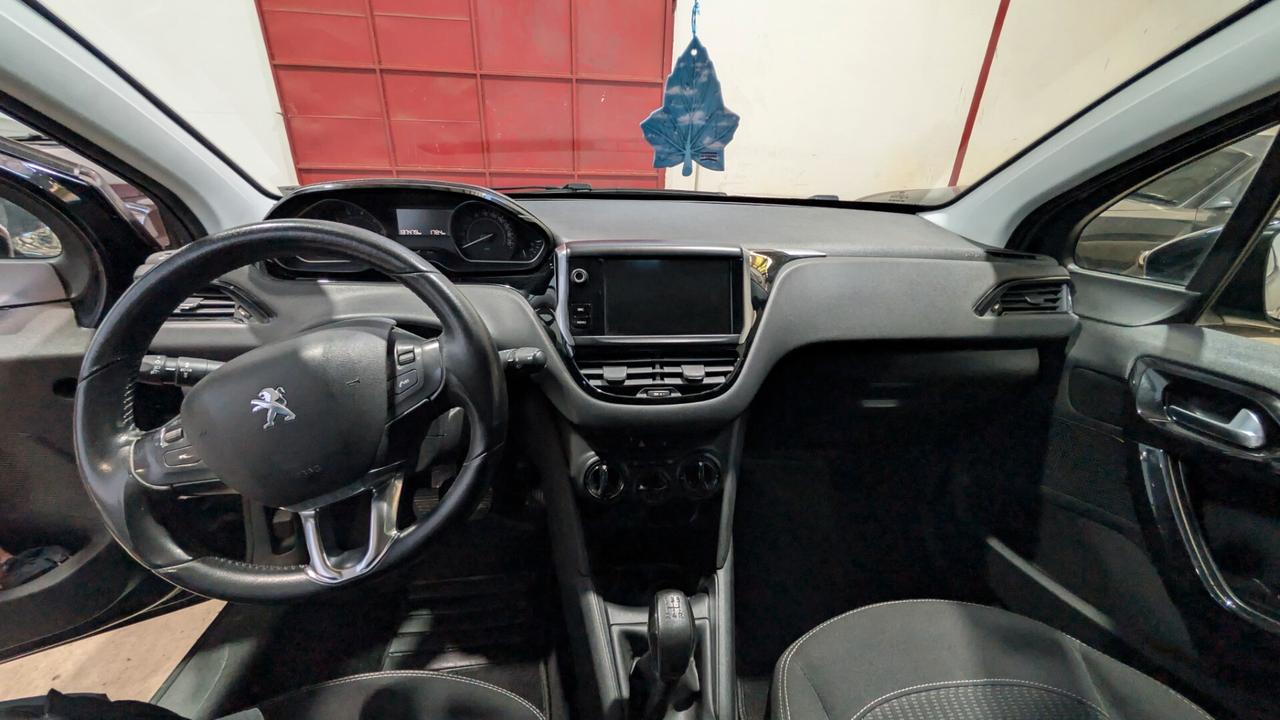 Peugeot 208 PureTech 82 5p. GPL Active