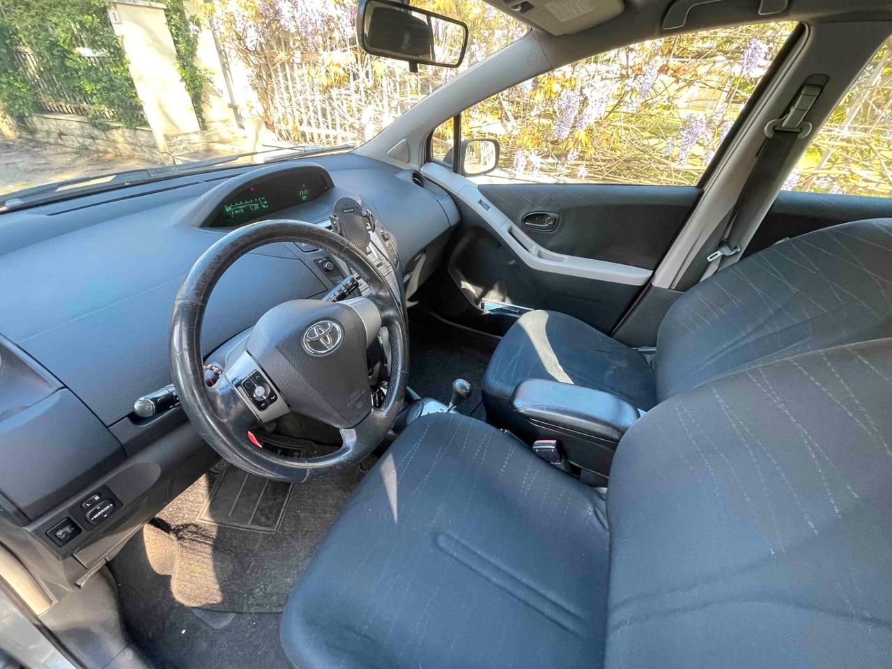 Toyota Yaris 1.4 D-4D 5 porte Sol NEOPATENTATI AUTOMATICA