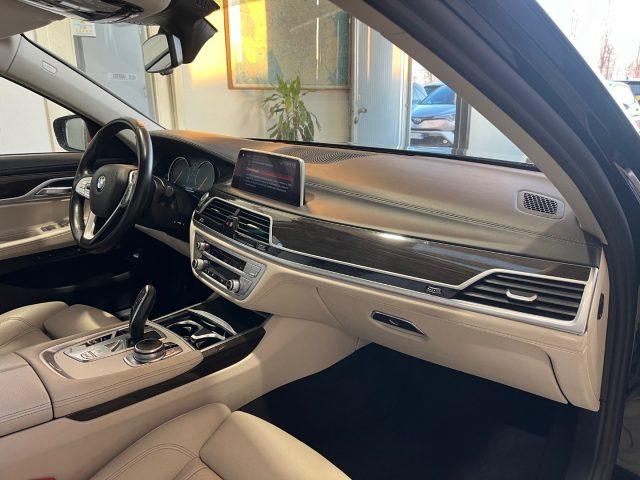 BMW 725 LUXURY