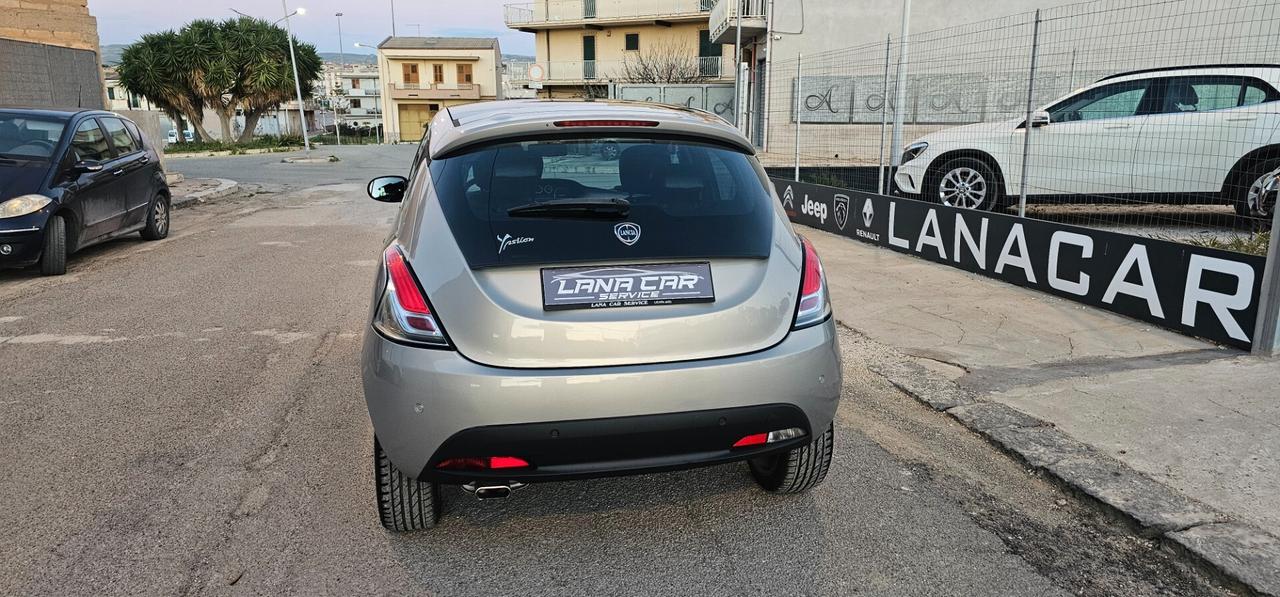 Lancia Ypsilon 1.2 69 CV 5 porte Platinum