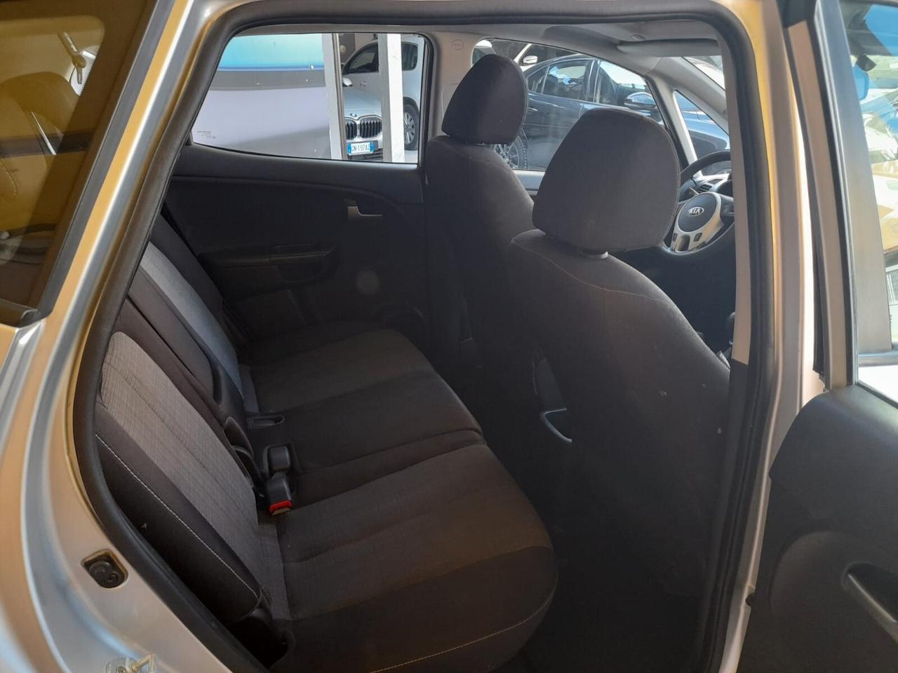 Kia Venga 1.4cc diesel 12 mesi garanzia-2013