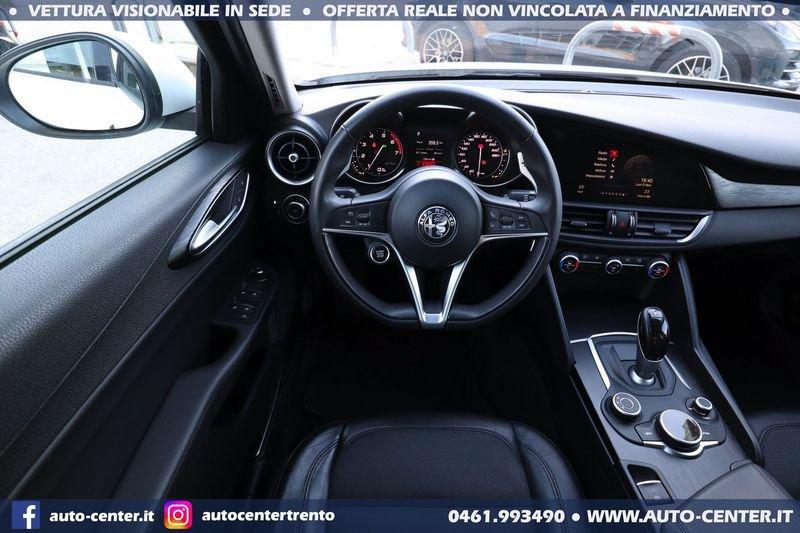 Alfa Romeo Giulia 2.0 Turbo 200CV AT8 Super