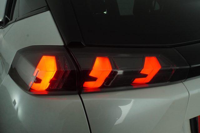 PEUGEOT 2008 2008 PureTech 100 S&S Allure Pack