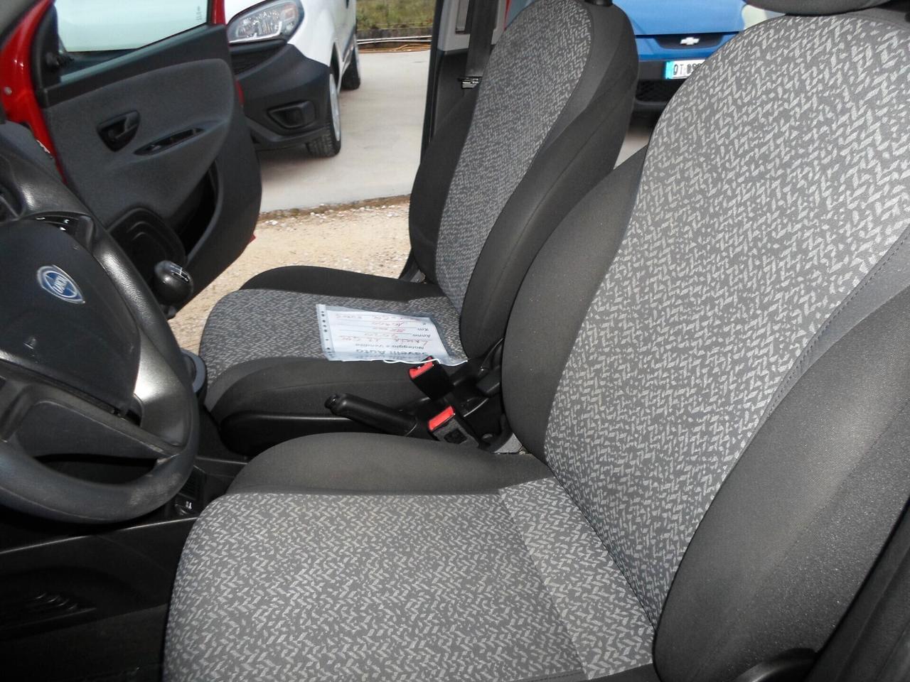 Lancia Ypsilon 1.2 69 CV 5 porte GPL Ecochic Monogram