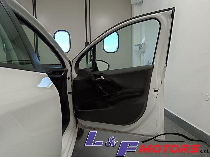 Peugeot 208 1.2 12V VTi 82cv Active