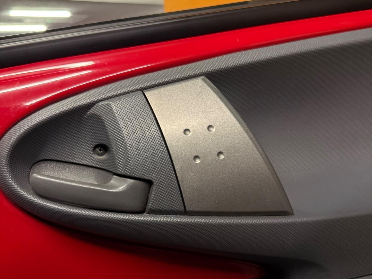 INCREDIBILE CITROËN C1 ADATTA A NEOPATENTATI