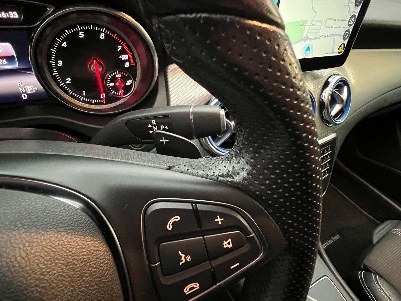 Mercedes-Benz GLA 180 CDI Sport Plus GLA 180 #7898