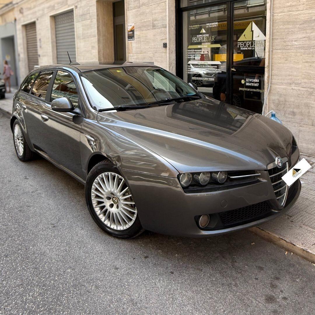 Alfa Romeo 159 1.9 JTDm 16V Sportwagon Exclusive