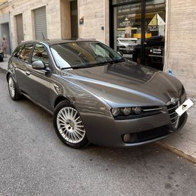 Alfa Romeo 159 1.9 JTDm 16V Sportwagon Exclusive