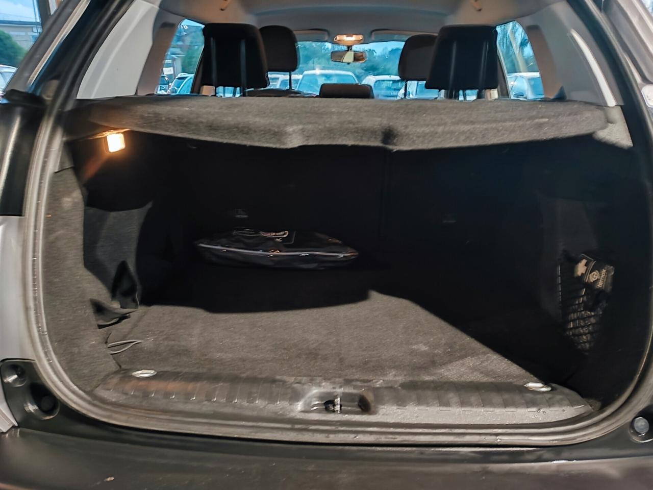 Peugeot 2008 BlueHDi 100 S&S Black Matt