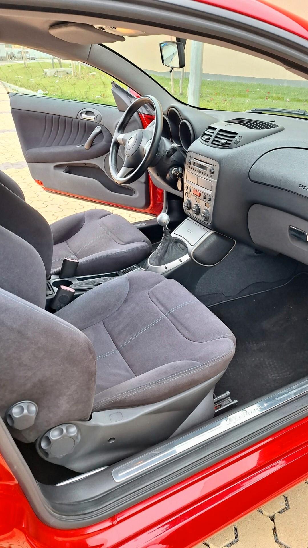 Alfa Romeo GT 1.8 16V TS - IMPECCABILE