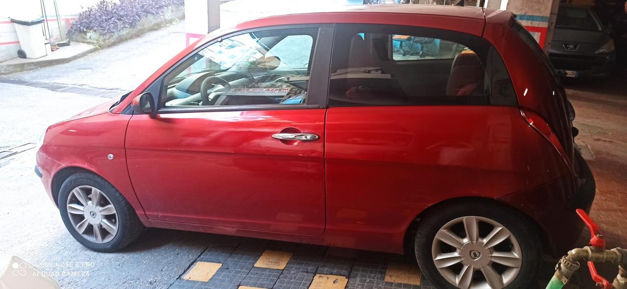 Lancia Ypsilon 1.3 Multijet 16V Argento
