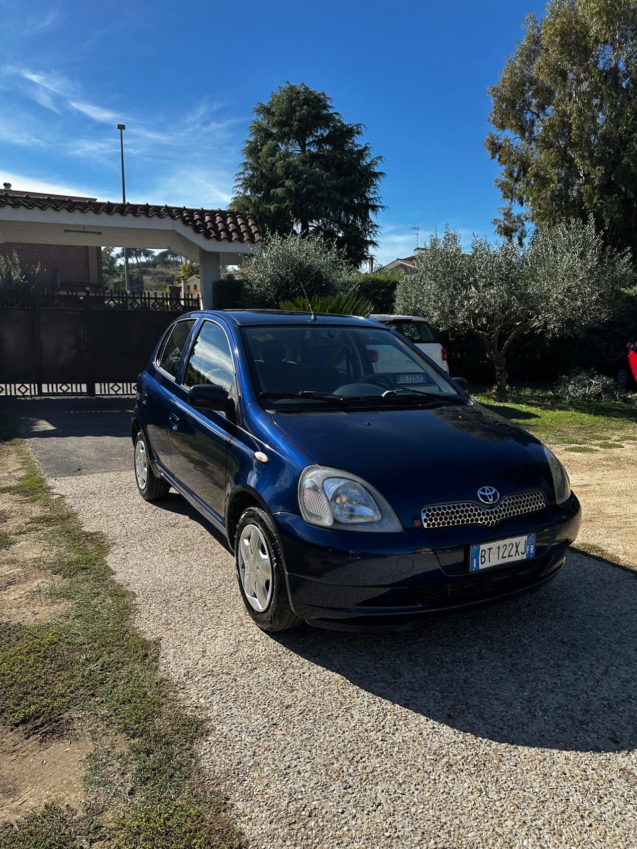 Toyota Yaris 1.0i 16V cat 3 porte Sol