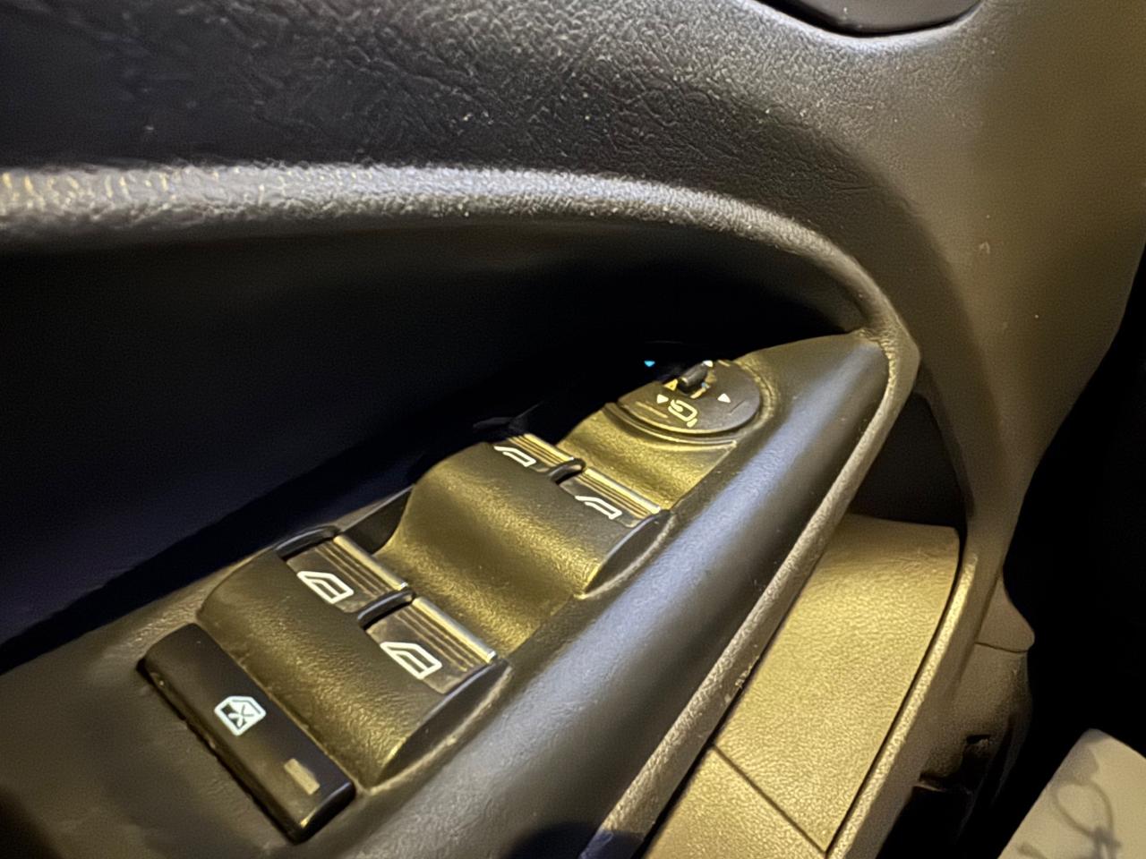 Ford Tourneo Connect 1.5 TDCi 120 CV Titanium