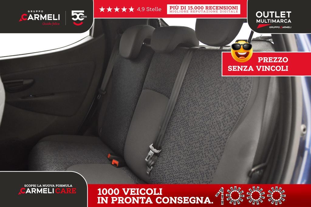 Lancia Ypsilon 1.0 FireFly Hybrid Silver