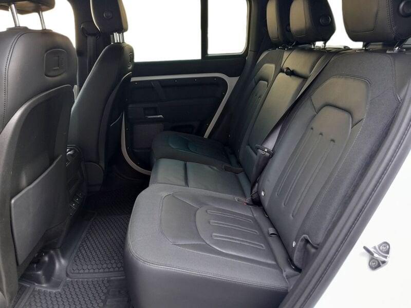 Land Rover Defender 2.0 SD4 240 110 S AWD auto