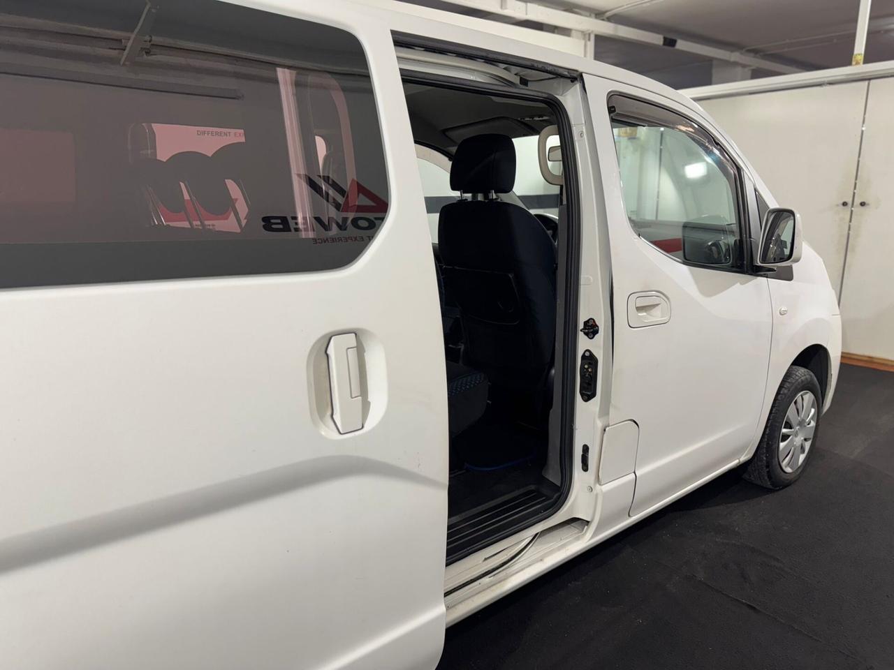 Nissan Evalia 1.6 BENZINA * 7 POSTI*