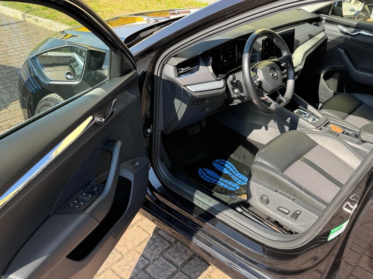 Skoda Octavia 2.0D 150 CV DSG Style/KEYLESS/HEAD UP