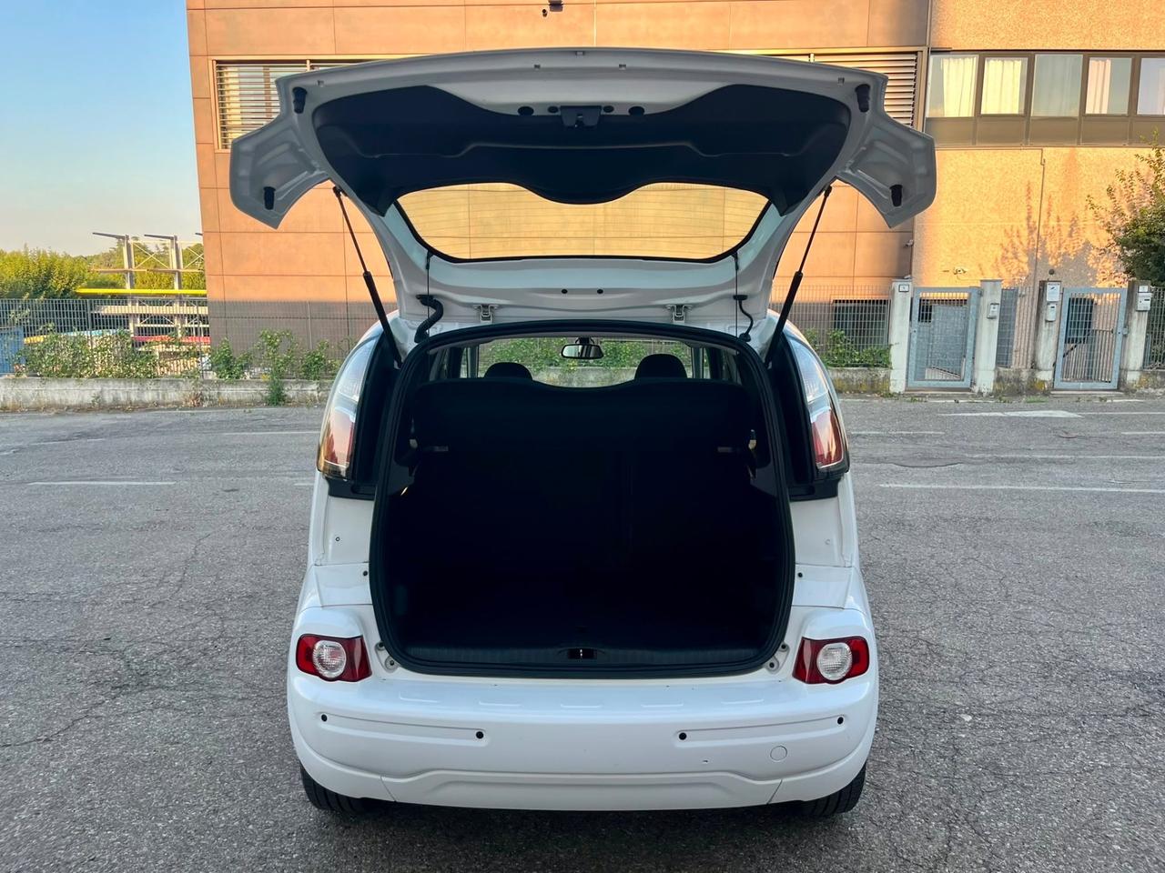 Citroen C3 Picasso 1.4benz 2013 137.000km perfetta