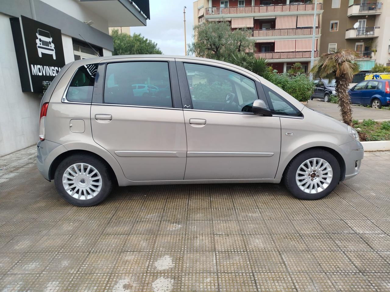 Lancia MUSA 1.4 16V EURO 5 S&S Platino