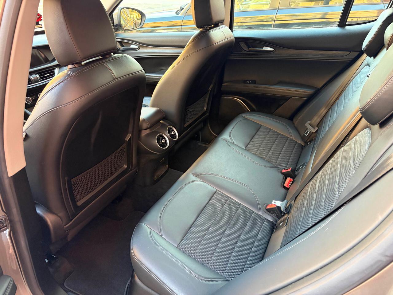 Alfa Romeo Stelvio 2.2 Turbodiesel 180 CV AT8 Q4 Super