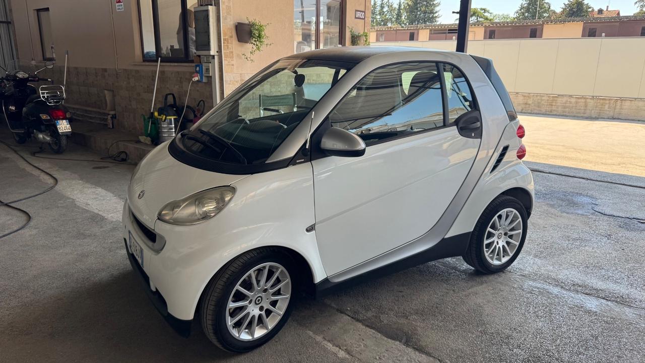 Smart ForTwo 1000 52 kW MHD coupé passion