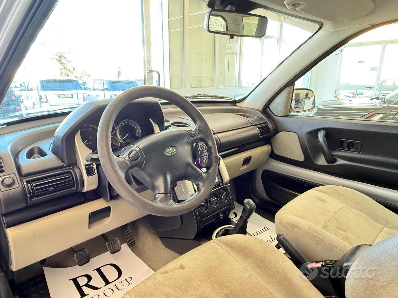 Land Rover Freelander 2.0 td4 3P gancio traino