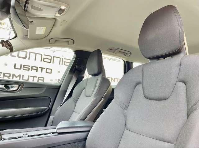 Volvo XC60 b4 Momentum AWD PREZZOREALE\KMCERTIFICATI\IVAESPOS