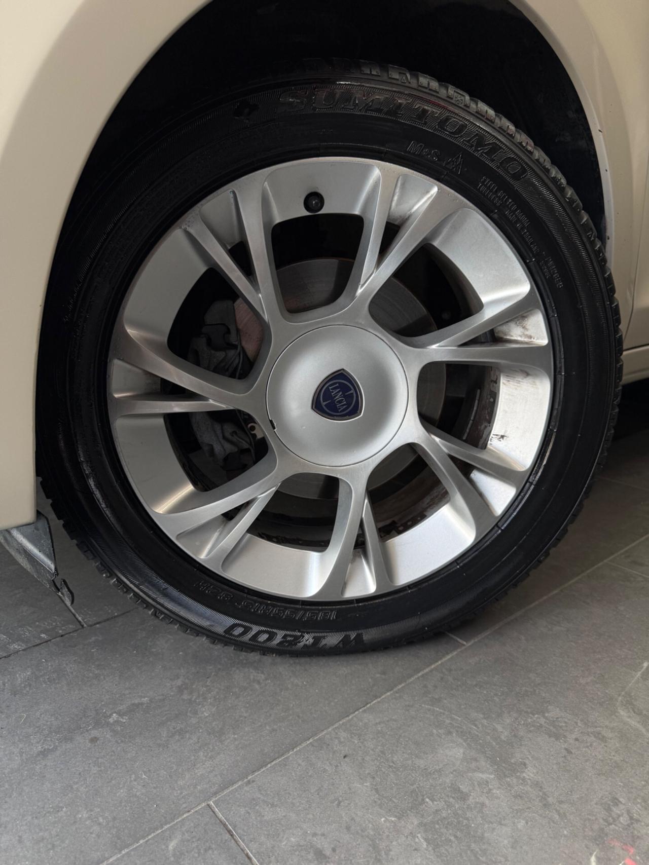 Lancia Ypsilon 1.3 Multijet 95 CV Platinum 2016