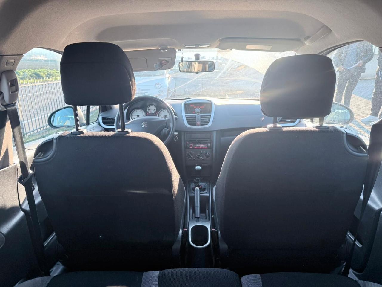 Peugeot 207 1.4 BENZINA 2006 NEOP.