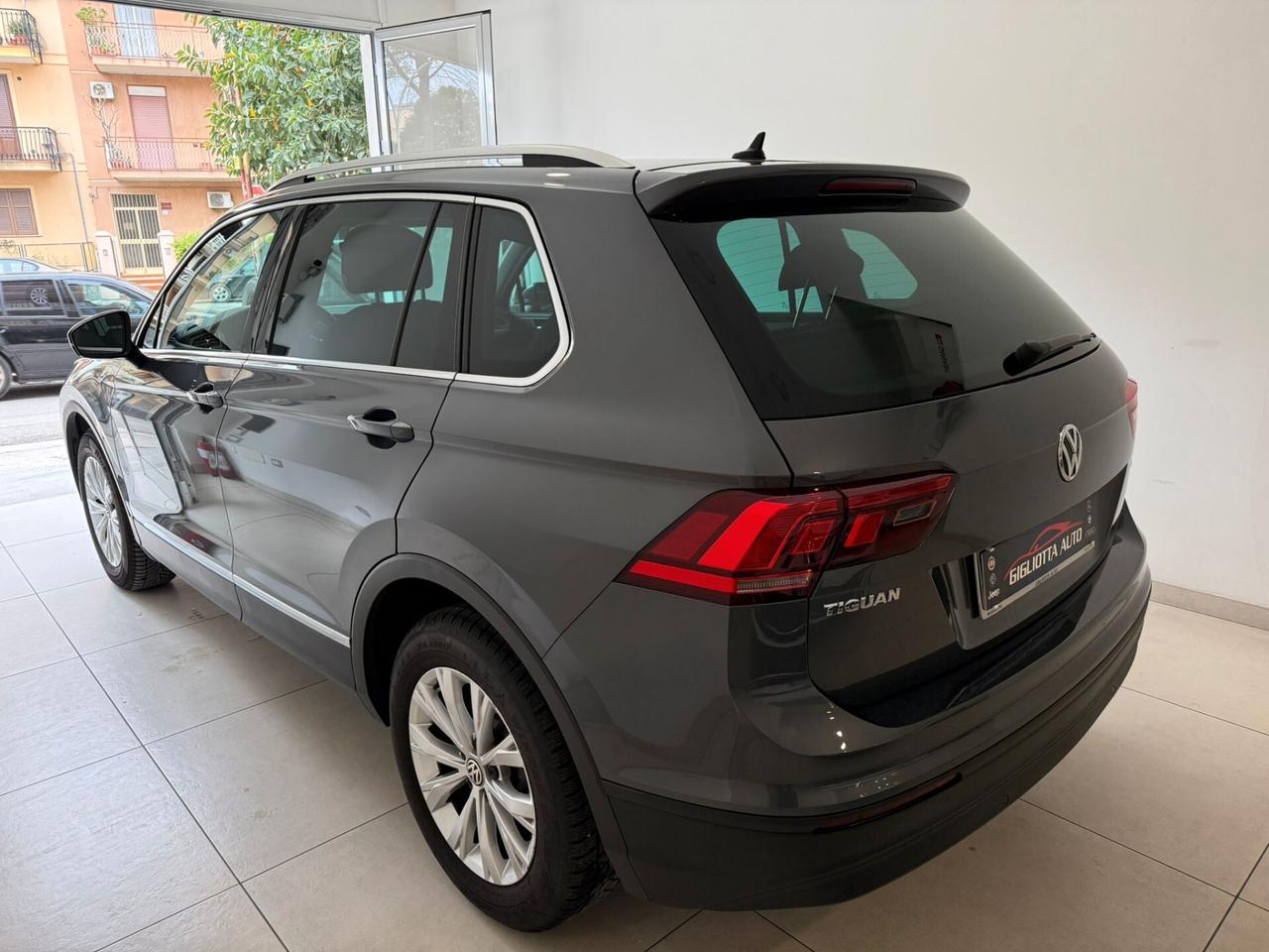 Volkswagen Tiguan 2020 2.0 TDI SCR DSG Business