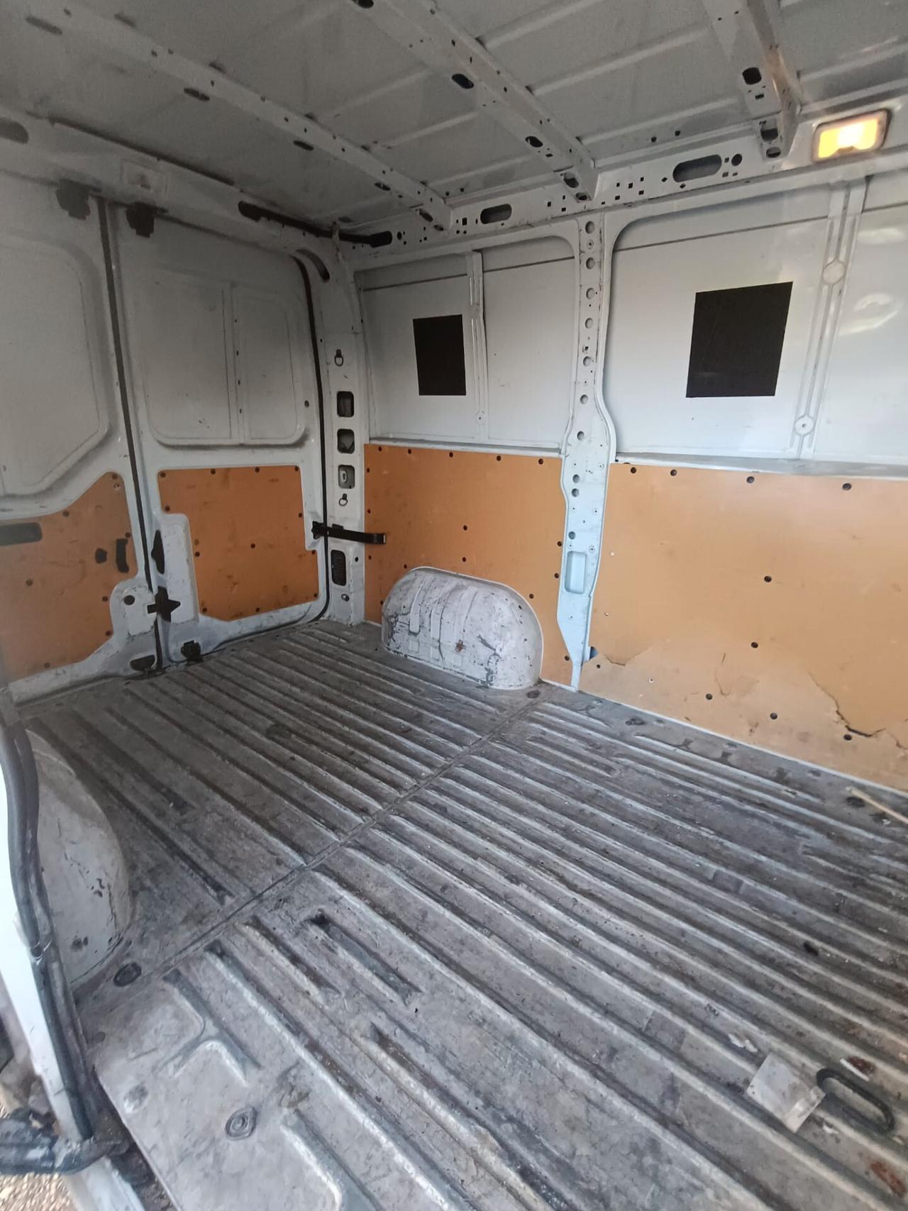 Renault Master T28 2.3 dCi/110 PC-TM Furgone