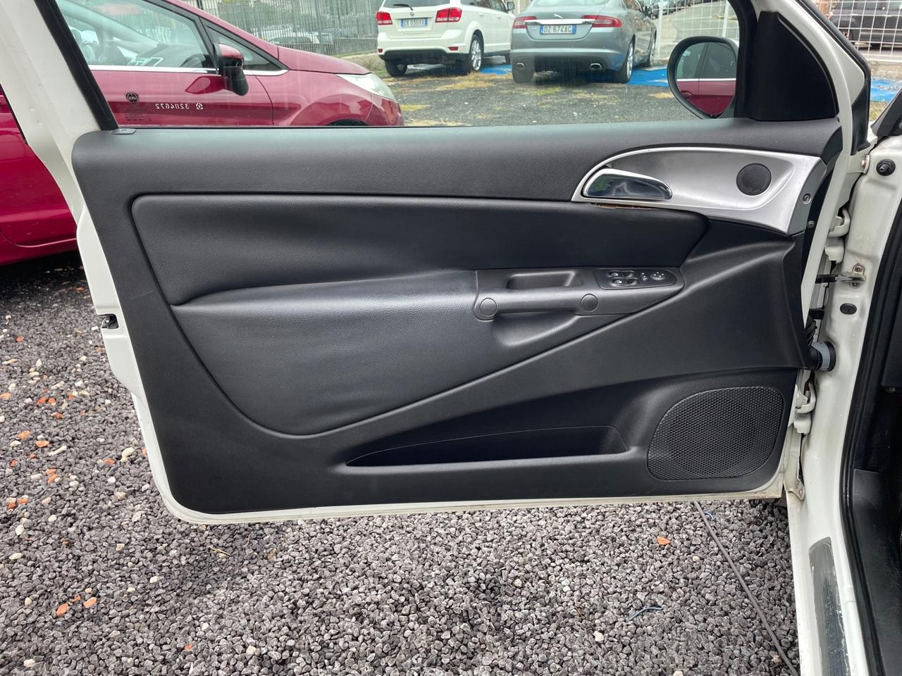 Lancia Ypsilon 1.2 Modamilano