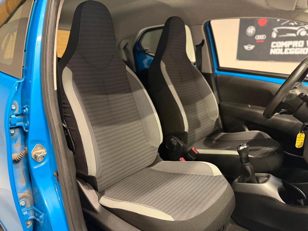 Toyota Aygo Connect 1.0 VVT-i 72 CV 5 porte x-clusiv