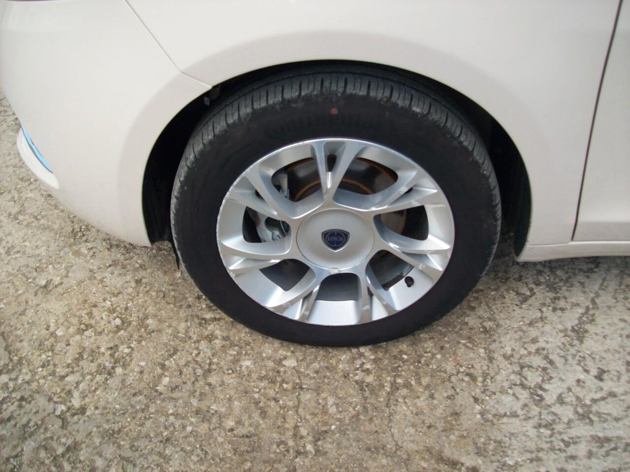 LANCIA YPSILON 1.3 MTJ CV.95 S&S GOLD "2016"