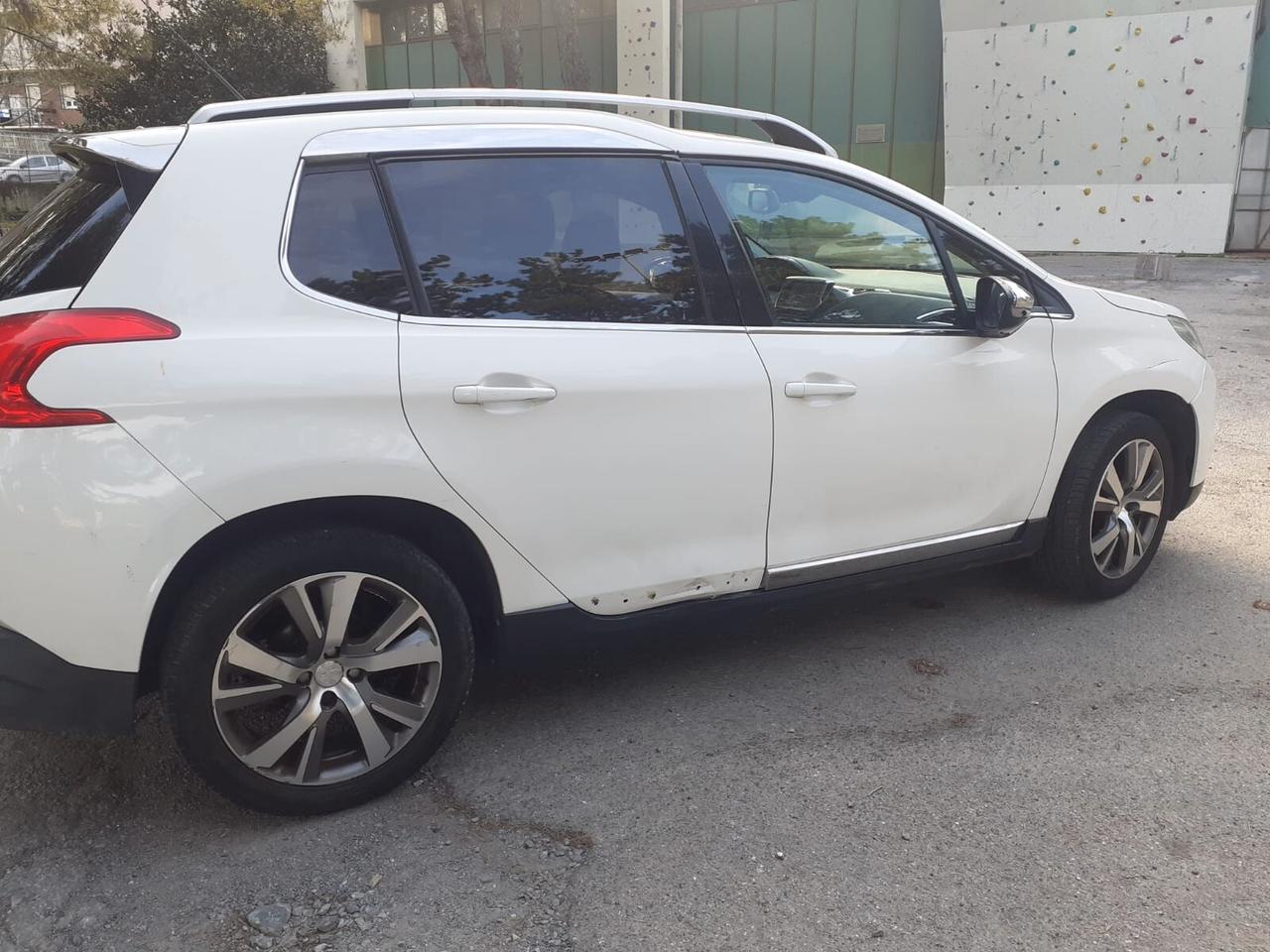 Peugeot 2008 1.6 e-HDi 92 CV Stop&Start Allure